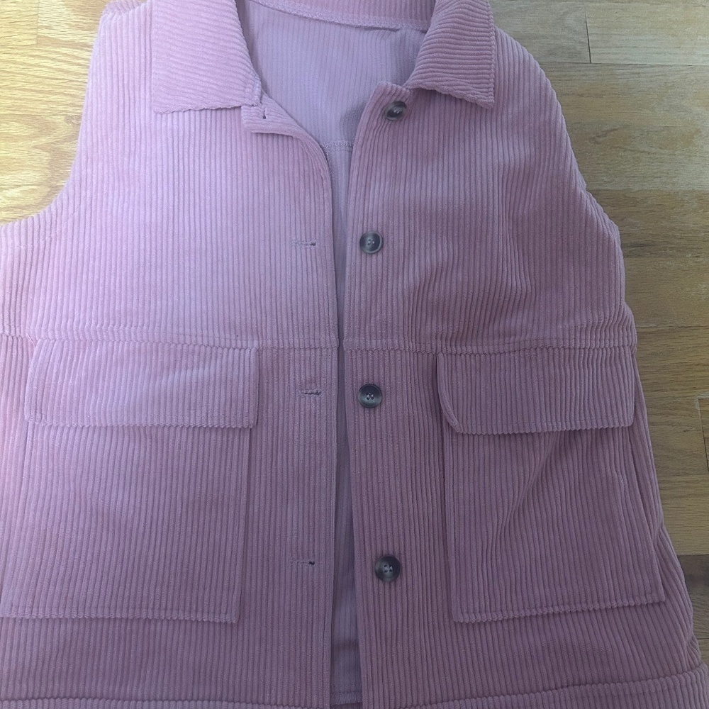 Trendy corduroy vest